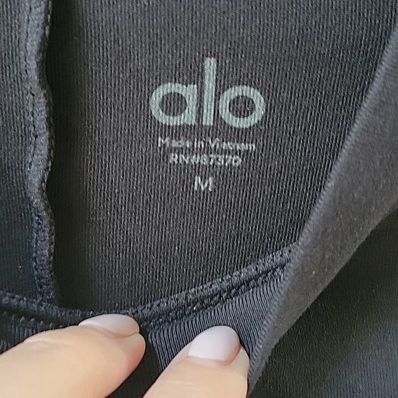 Alo Yoga Bandage Tribe Long Sleeve Top M Black - Picture 5 of 13